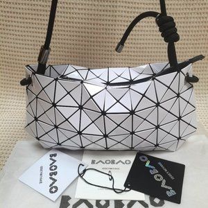 Issey Miyake Baby Shoulder Bag White - New